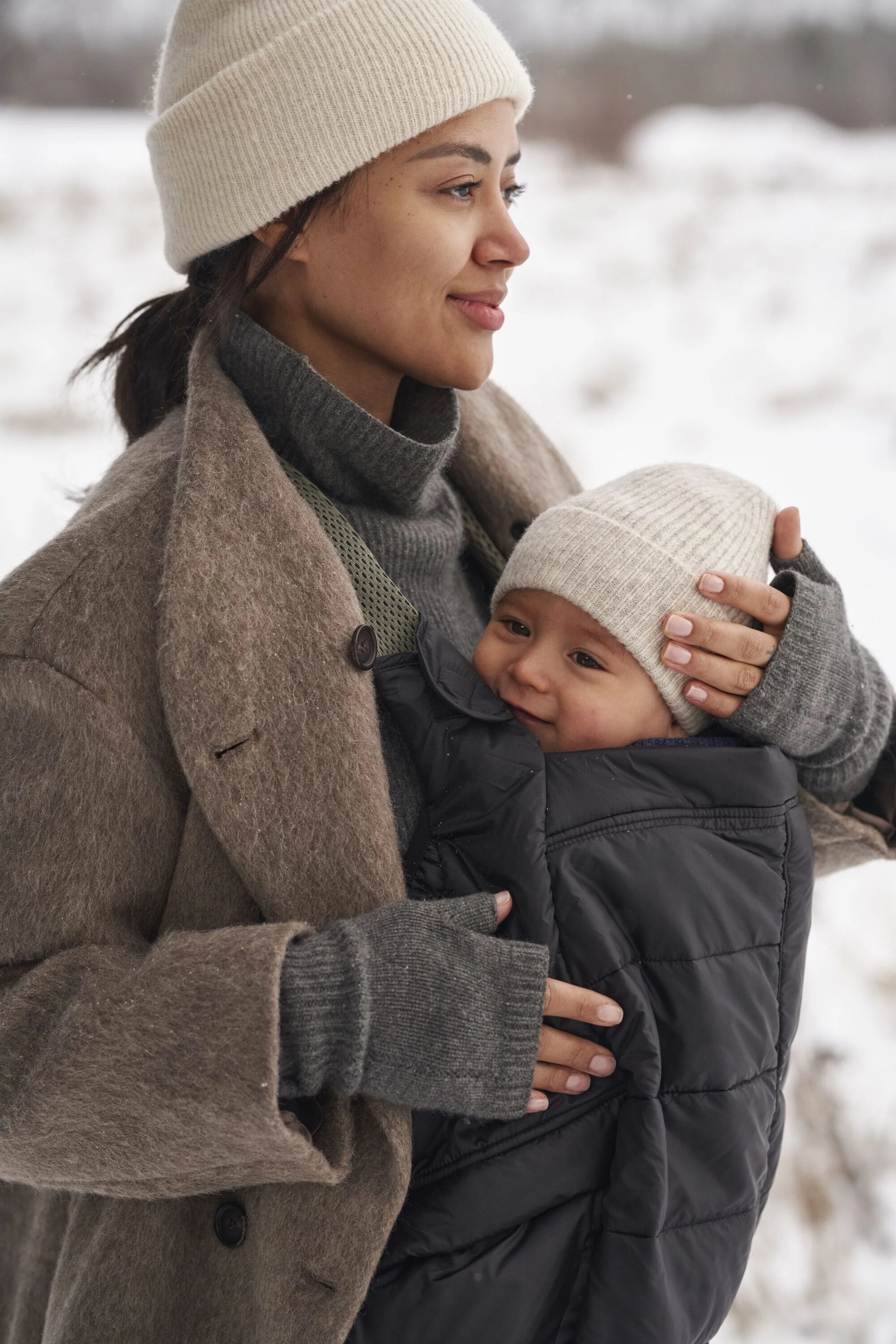 BabyBjorn Baby Carrier Winter Cover - Black - Image 9