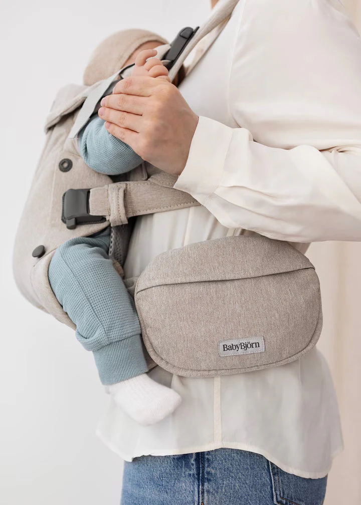 BabyBjörn Pocket Pouch for Baby Carrier - Image 12