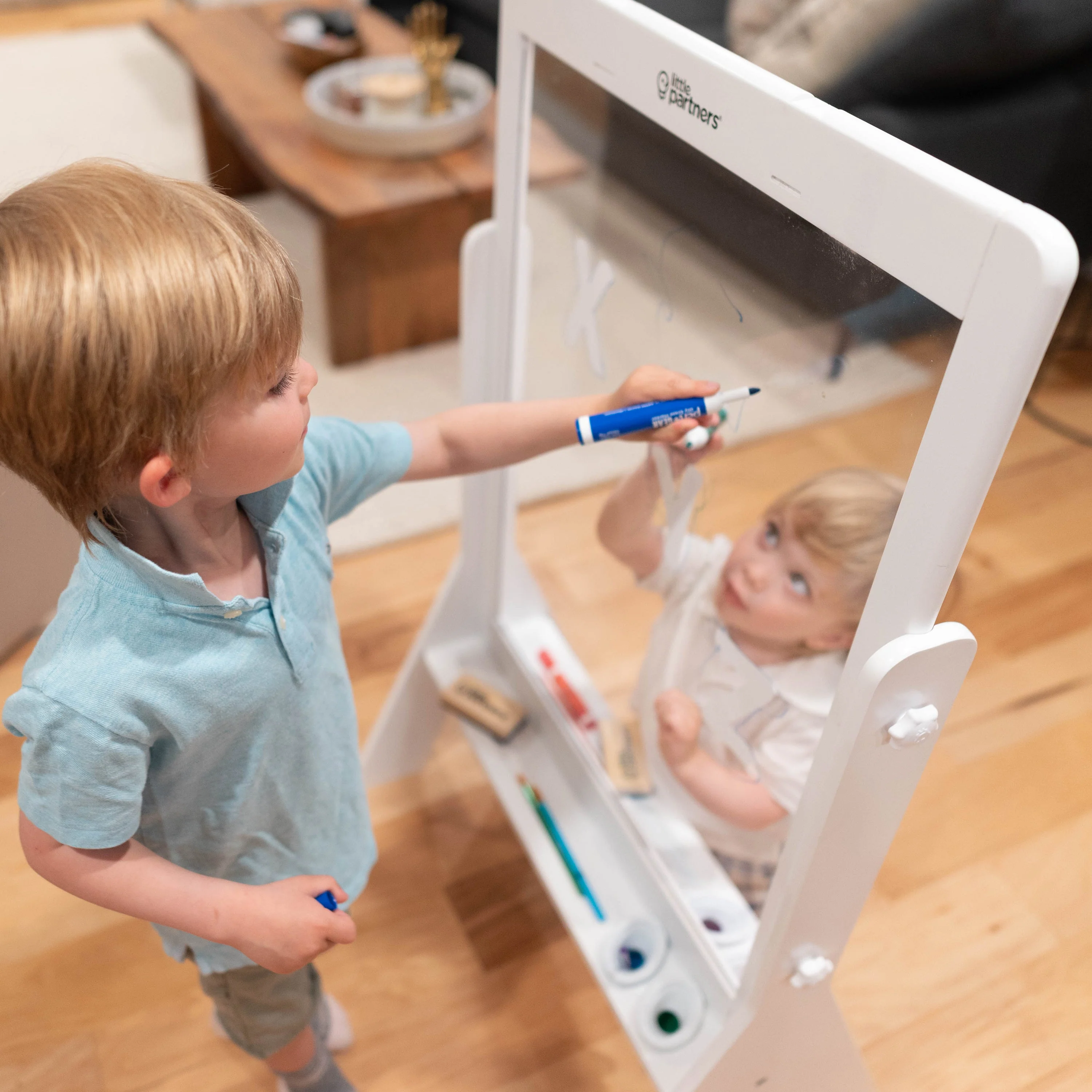 Little Partners Peek-A-Boo Adjustable Height Art Easel - Image 10
