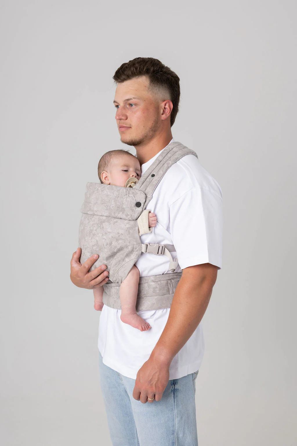 Mabē The Monarch Carrier - Image 66