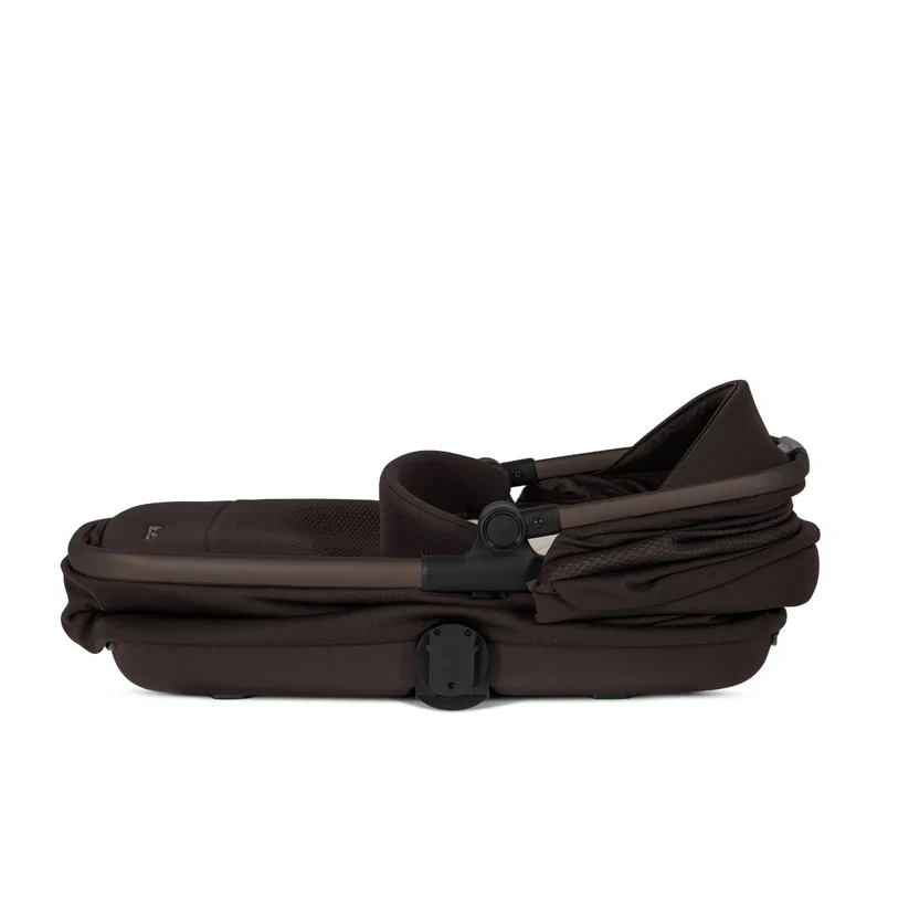 Silver Cross Reef 2 Multi-terrain Modular Stroller + Bassinet Bundle 2025 - Image 12