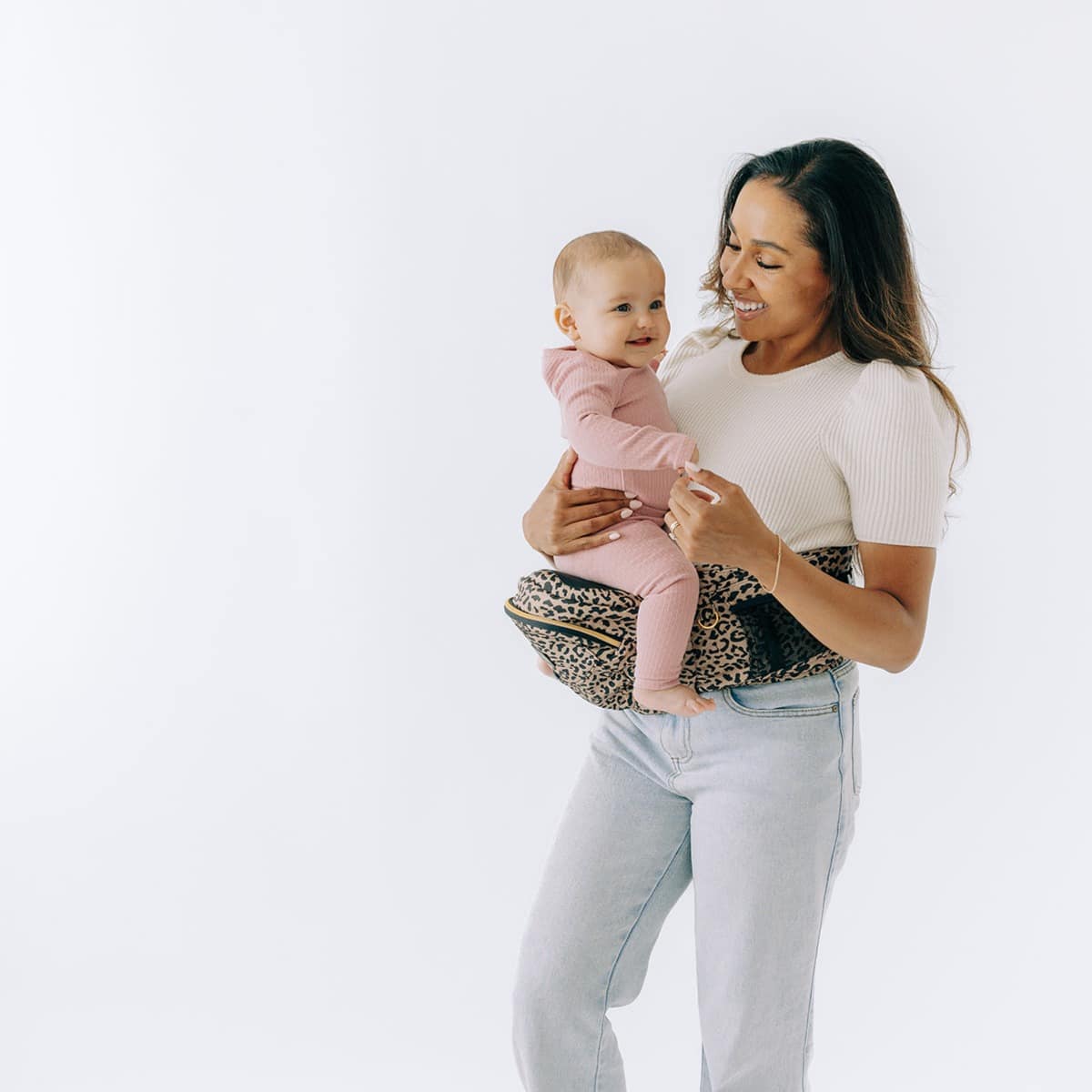 Tushbaby Hip Carrier - Image 107