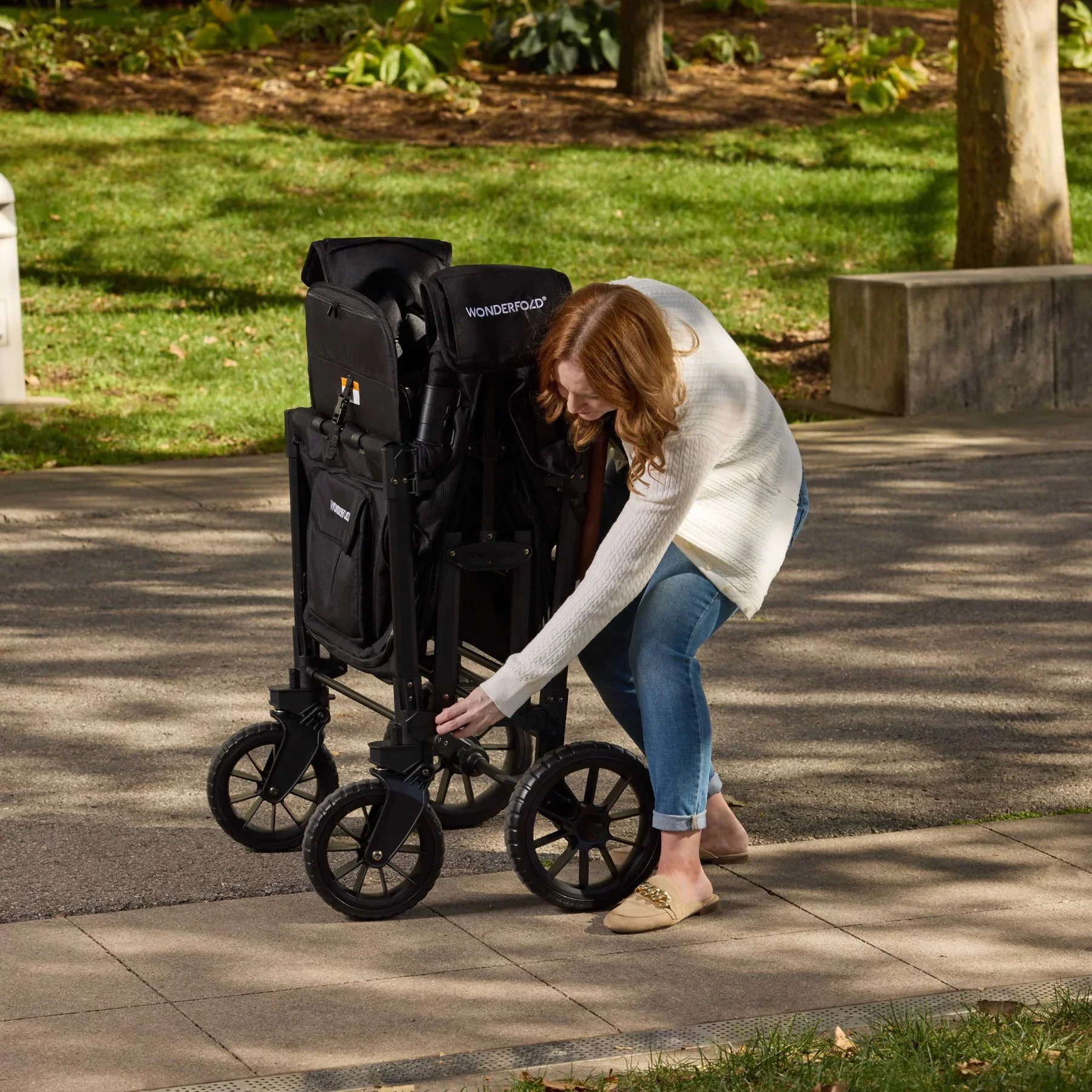 WonderFold W4 Luxe Pro 4-Seater Stroller Wagon - Jet Black - Image 13